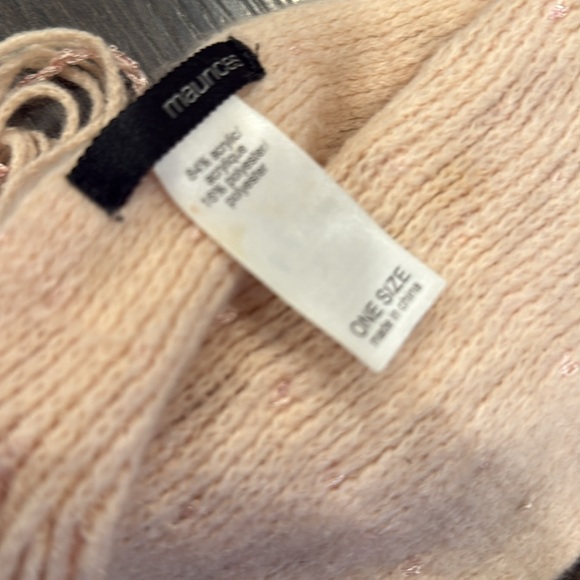 Maurice’s Elegant Pink Scarf 6:5 - Picture 2 of 2